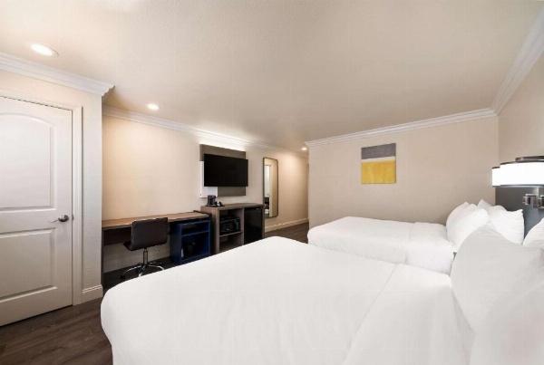 Comfort Inn Gilroy image 21