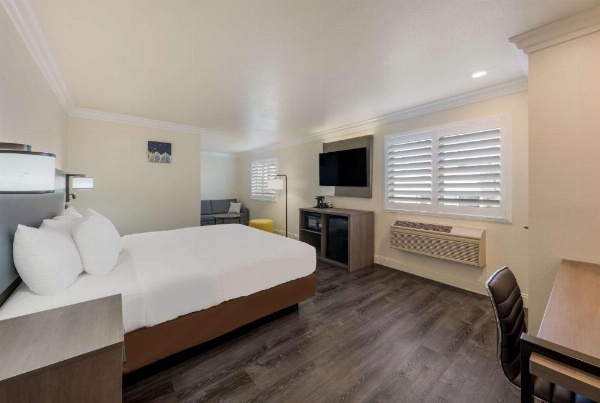 Comfort Inn Gilroy image 25